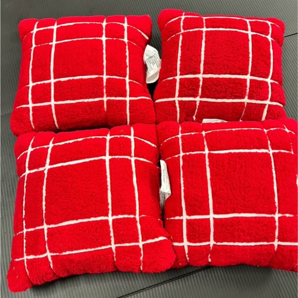 Target Red Plaid Decorative Pillows 4 count